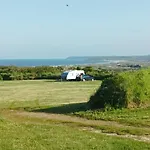 Les Ronds Duval Face Aux Iles Anglo-normandes Campingplatz Les Moitiers-d'Allonne