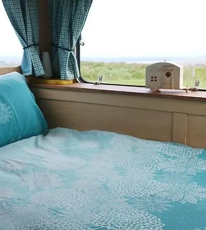 Les Ronds Duval Face Aux Iles Anglo-normandes * Les Moitiers-d'Allonne