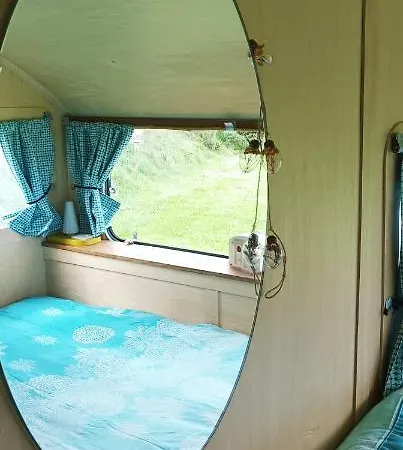 Les Ronds Duval Face Aux Iles Anglo-normandes Kamp alanı