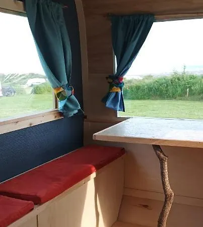 Les Ronds Duval Face Aux Iles Anglo-normandes Les Moitiers-d'Allonne