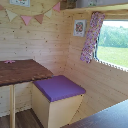 Les Ronds Duval Face Aux Iles Anglo-normandes