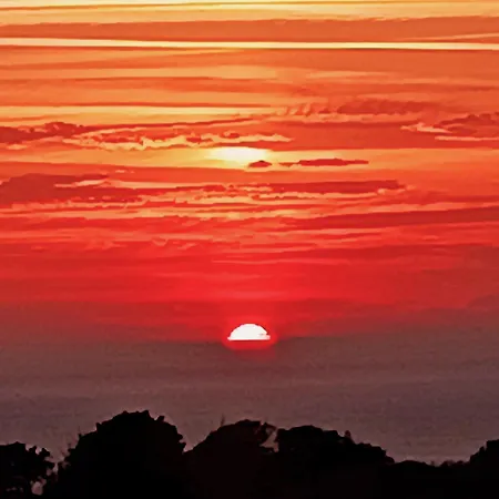 Les Ronds Duval Face Aux Iles Anglo-normandes