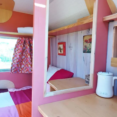 Kemping Les Ronds Duval Face Aux Iles Anglo-normandes *