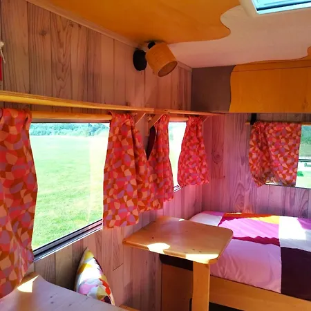 Les Ronds Duval Face Aux Iles Anglo-normandes Les Moitiers-d'Allonne