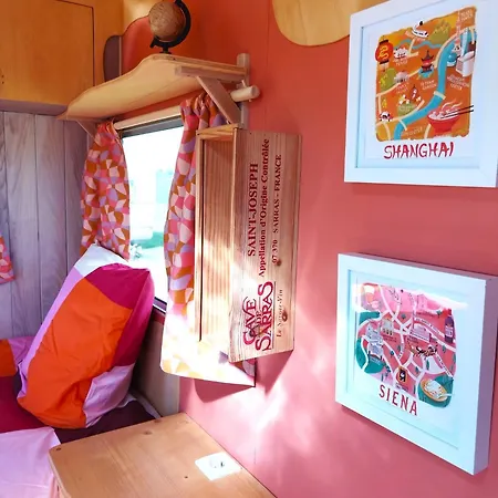 Kemping Les Ronds Duval Face Aux Iles Anglo-normandes *