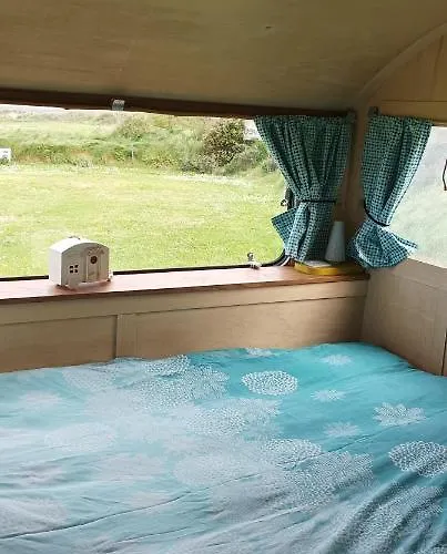 Les Ronds Duval Face Aux Iles Anglo-normandes Les Moitiers-d'Allonne