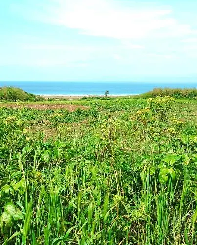 Les Ronds Duval Face Aux Iles Anglo-normandes 营地 *