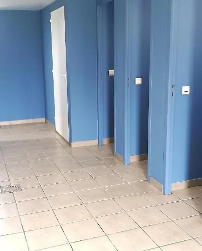 Les Ronds Duval Face Aux Iles Anglo-normandes Campingplatz Les Moitiers-d'Allonne