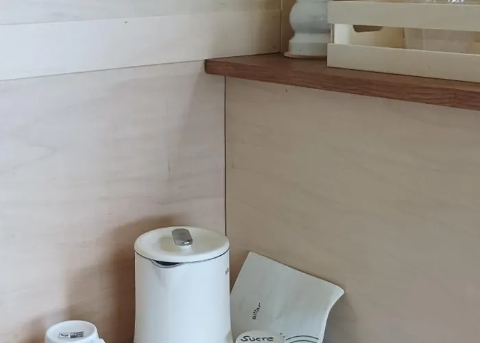 Les Ronds Duval Face Aux Iles Anglo-normandes Kemp Les Moitiers-d'Allonne