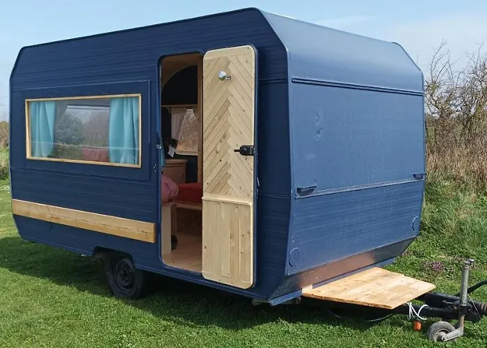 Les Ronds Duval Face Aux Iles Anglo-normandes Les Moitiers-d'Allonne