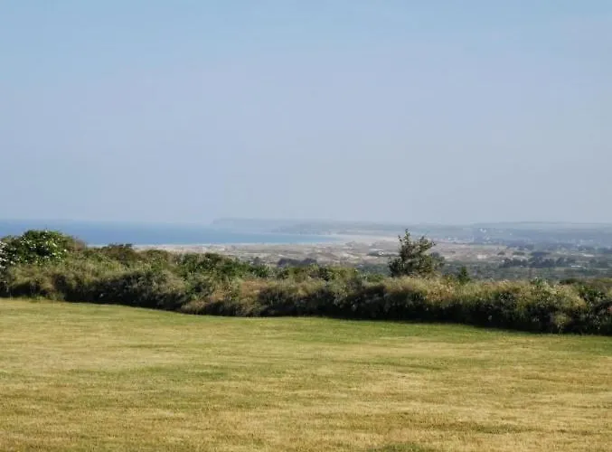 Les Ronds Duval Face Aux Iles Anglo-normandes Campingplatz Les Moitiers-d'Allonne