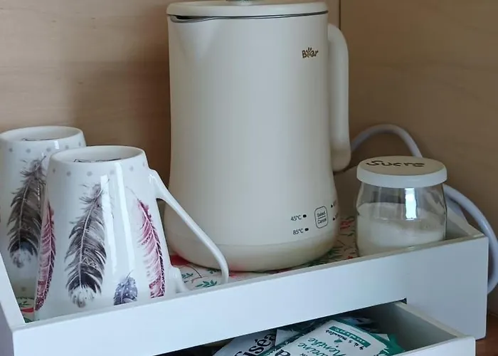 Kemp Les Ronds Duval Face Aux Iles Anglo-normandes Les Moitiers-d'Allonne