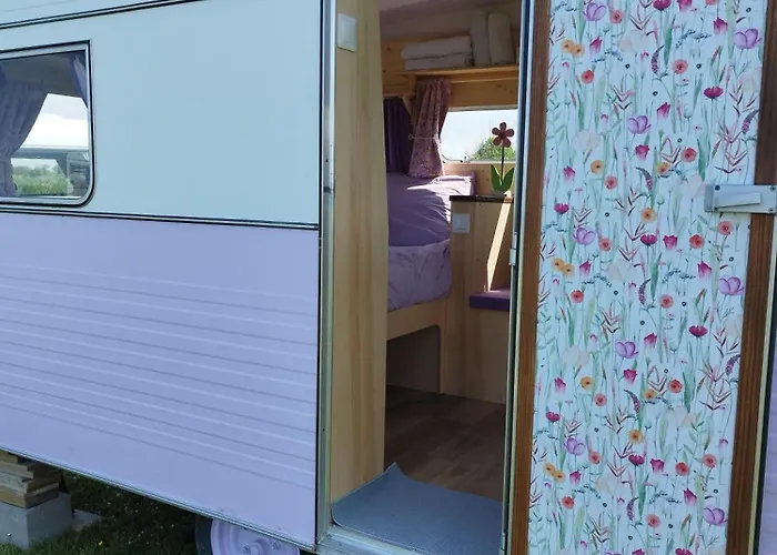 Camping Les Ronds Duval Face Aux Iles Anglo-normandes Les Moitiers-d'Allonne