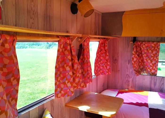 Les Ronds Duval Face Aux Iles Anglo-normandes Les Moitiers-d'Allonne