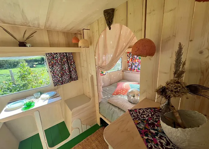 Les Ronds Duval Face Aux Iles Anglo-normandes Les Moitiers-d'Allonne