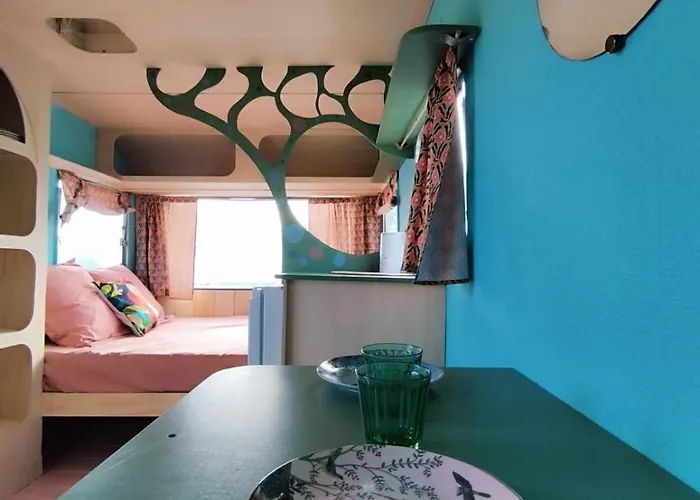 Les Ronds Duval Face Aux Iles Anglo-normandes * Les Moitiers-d'Allonne